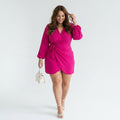 Vestido AuraElegance Pro – O vestido plus size que valoriza sua silhueta e eleva sua presença em qualquer ambiente