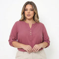 Camisa Plus Size SoftElegance - O caimento perfeito que valoriza seu corpo com leveza e elegância