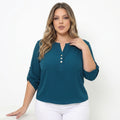 Camisa Plus Size SoftElegance - O caimento perfeito que valoriza seu corpo com leveza e elegância