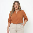 Camisa Plus Size SoftElegance - O caimento perfeito que valoriza seu corpo com leveza e elegância